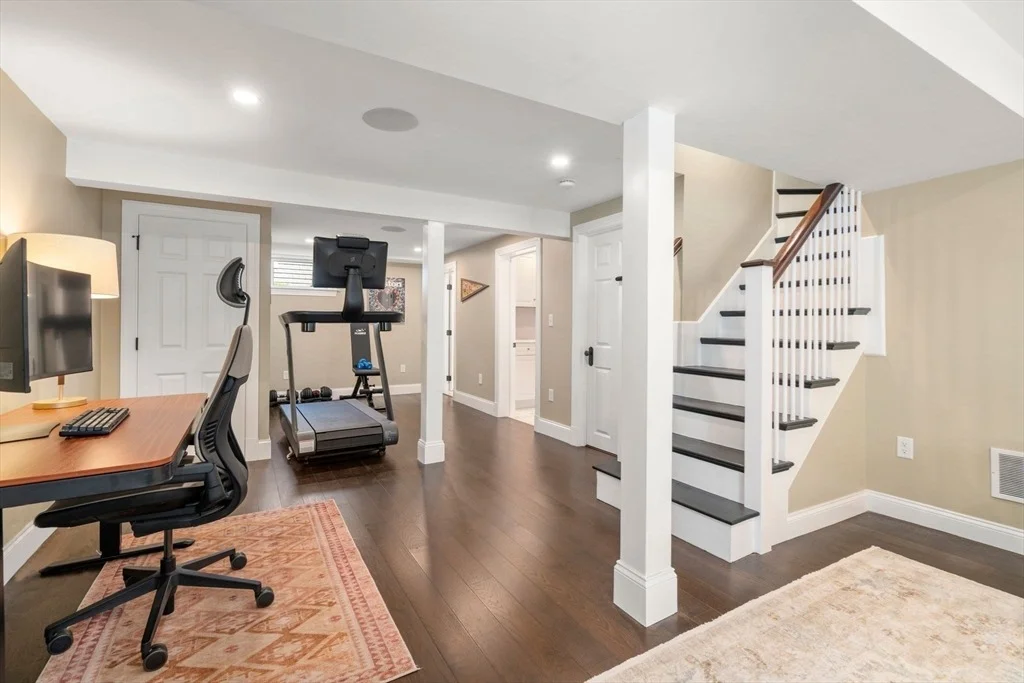 Photo of 52 Beaufort Ave