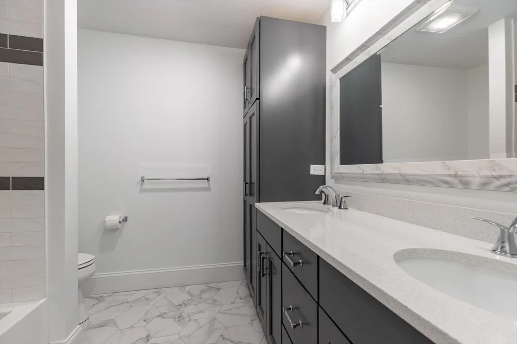 Photo of 10 Rochambeau Ave