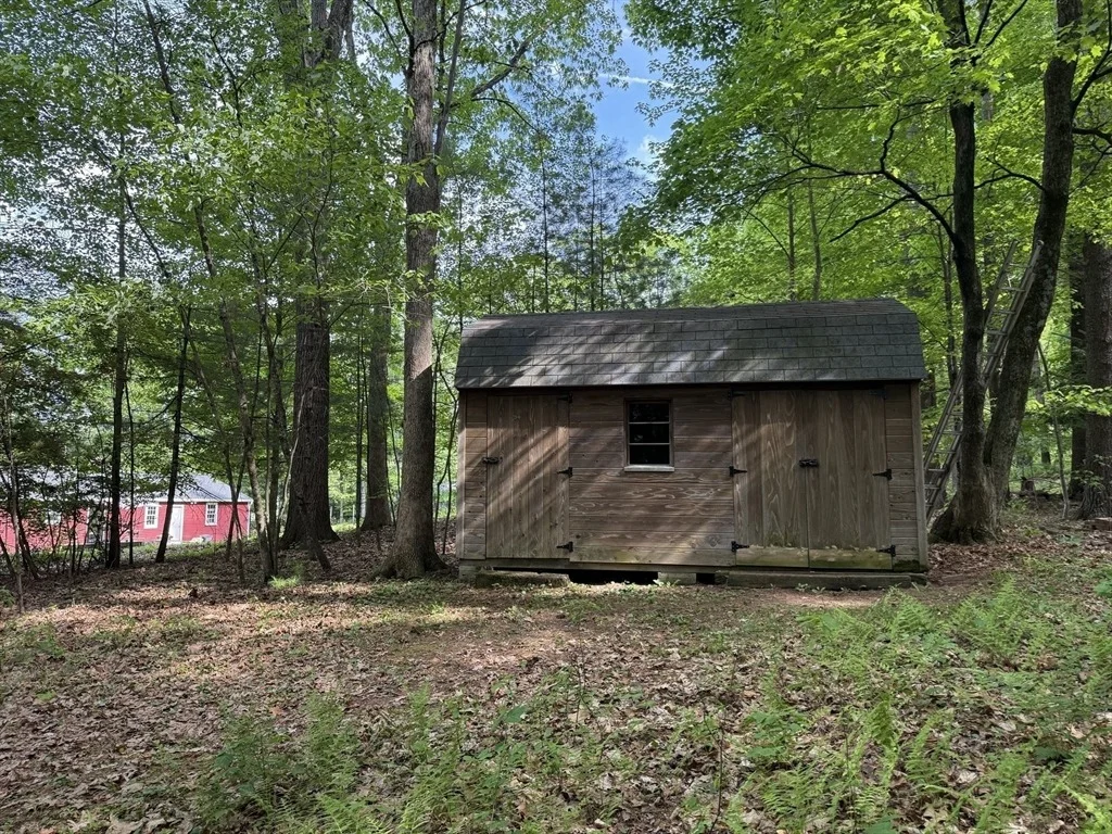 Photo of 371 Longley Rd