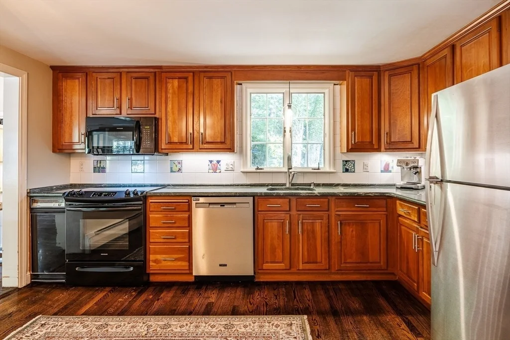 Photo of 21 Pine Ridge Circle