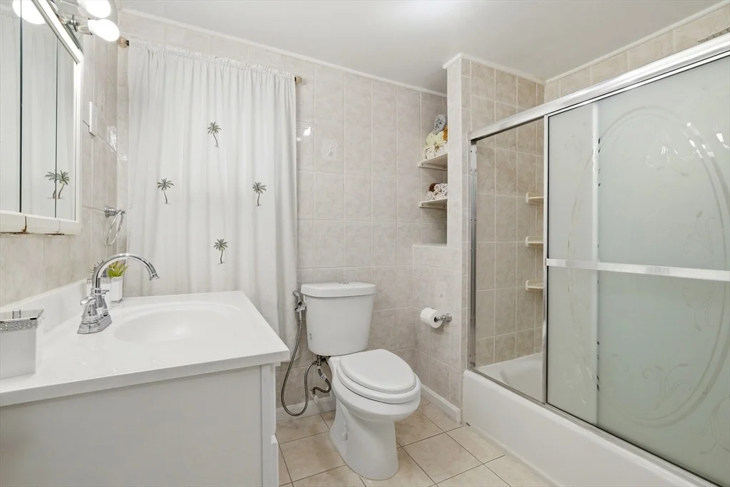 Photo of 30 Woodlawn St