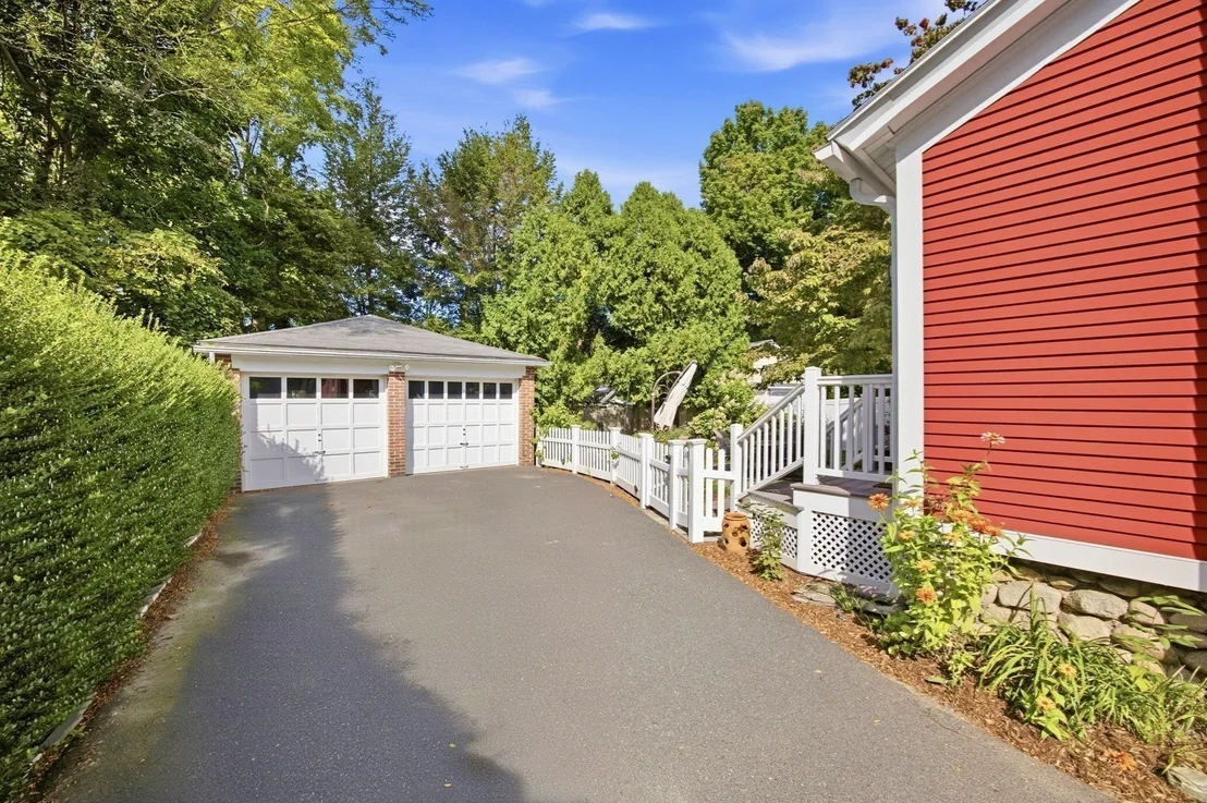 Photo of 211 Crescent St