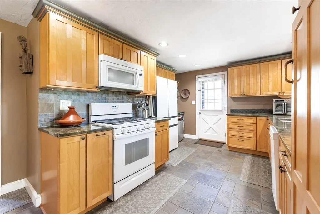 Photo of 32 Smith Ave