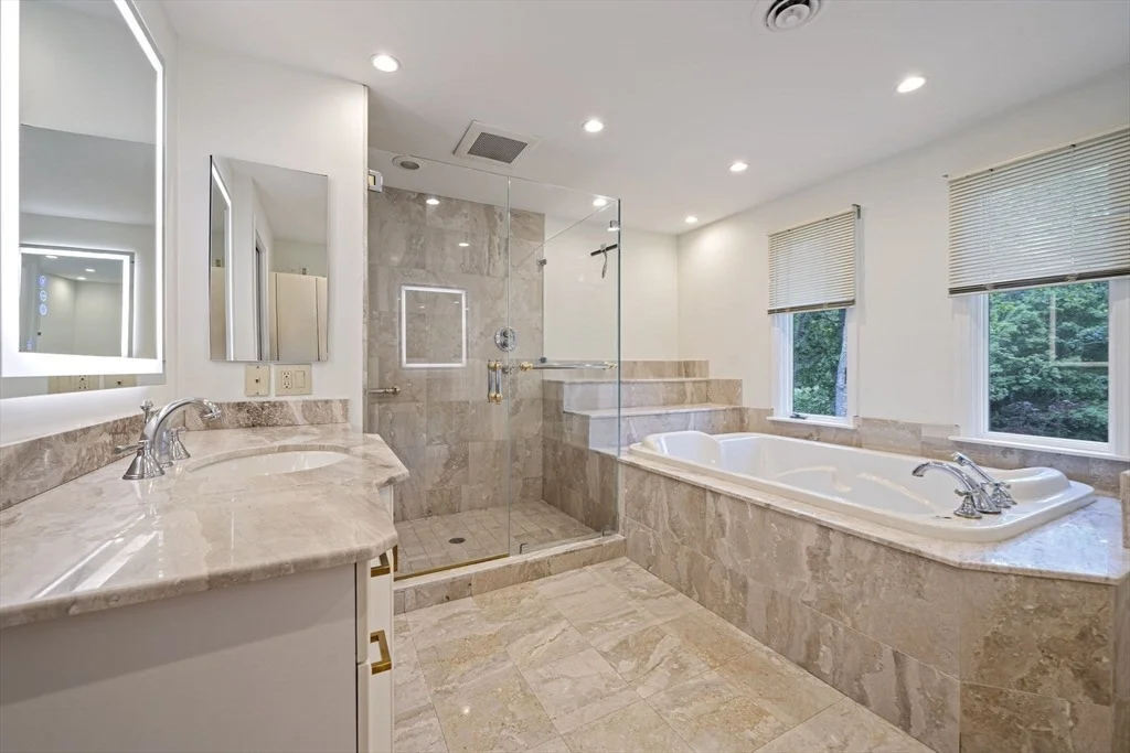 Photo of 42 Eisenhower Dr