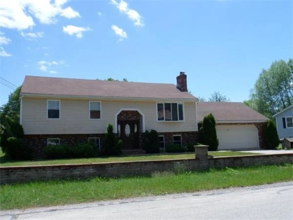 Photo of 133 Dexter St
