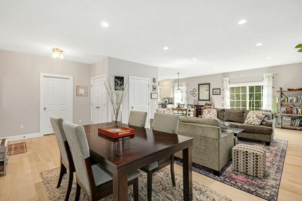 Photo of 424 Langen Rd