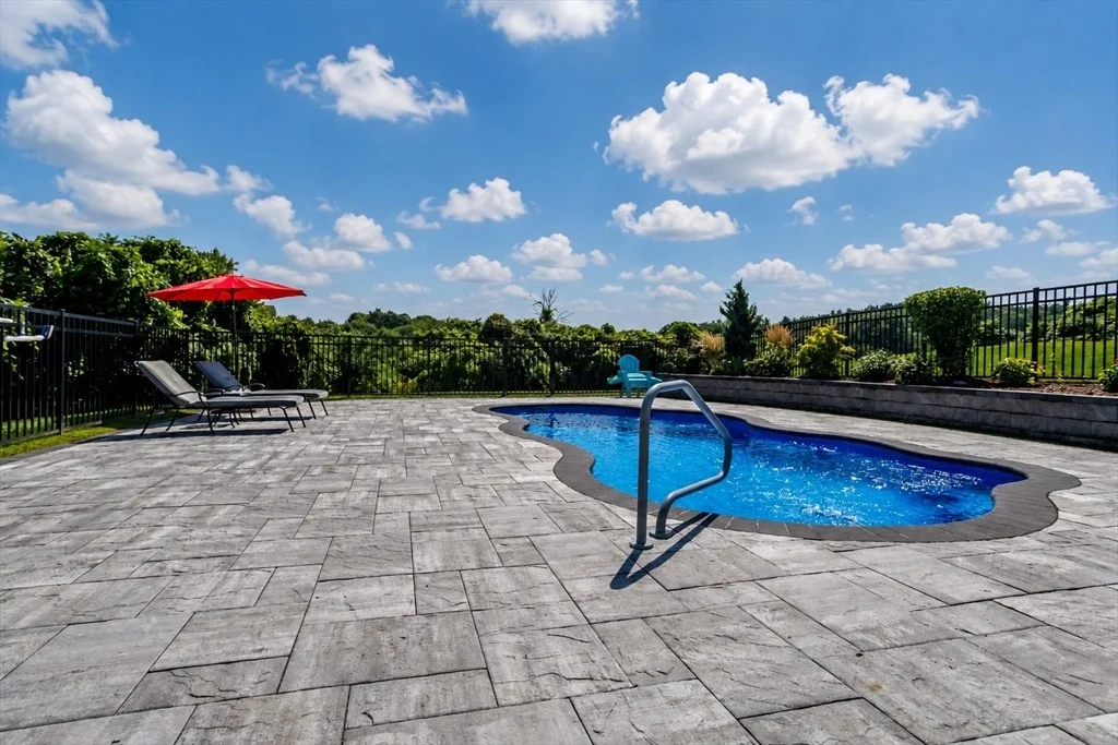 Photo of 710 George Hill Rd
