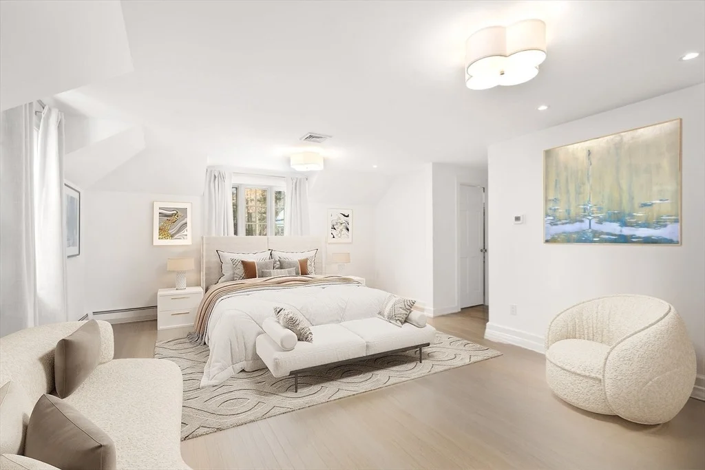 Photo of 24 Colonial Way