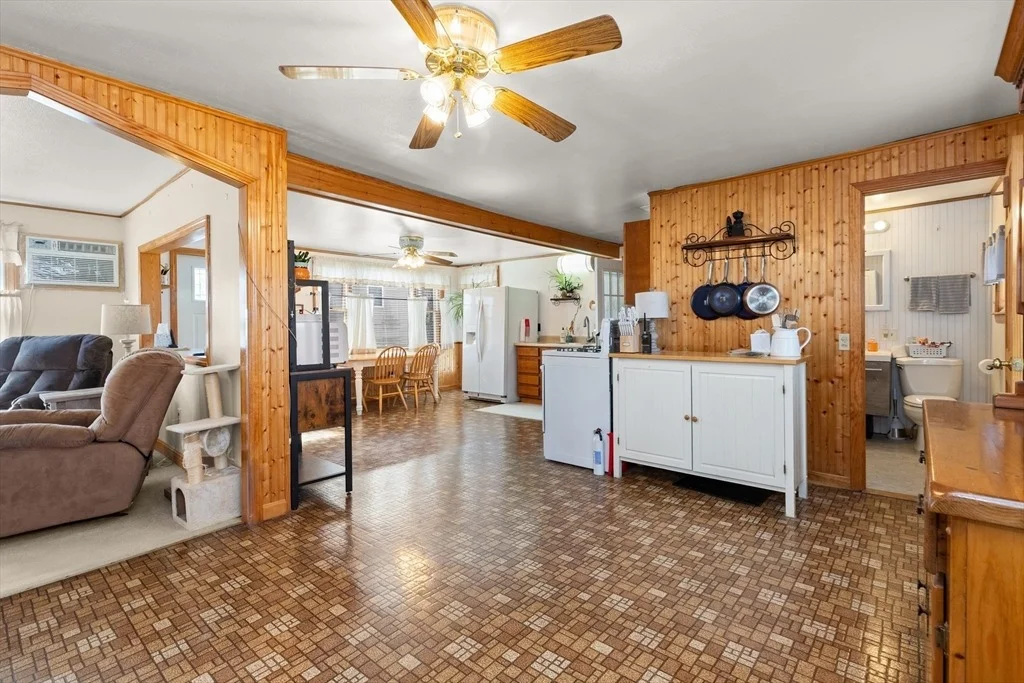 Photo of 35 Lafayette Rd