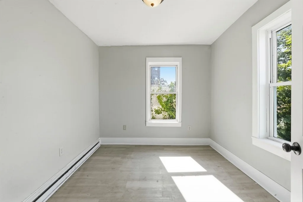 Photo of 2 Ely St