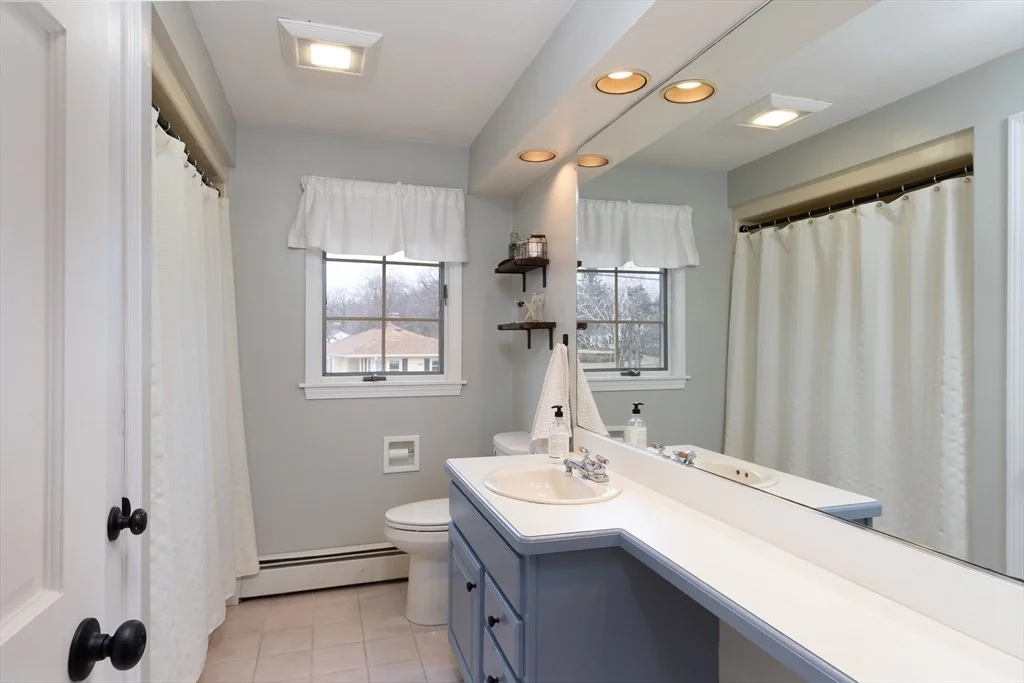 Photo of 4 Briarcliff Ln