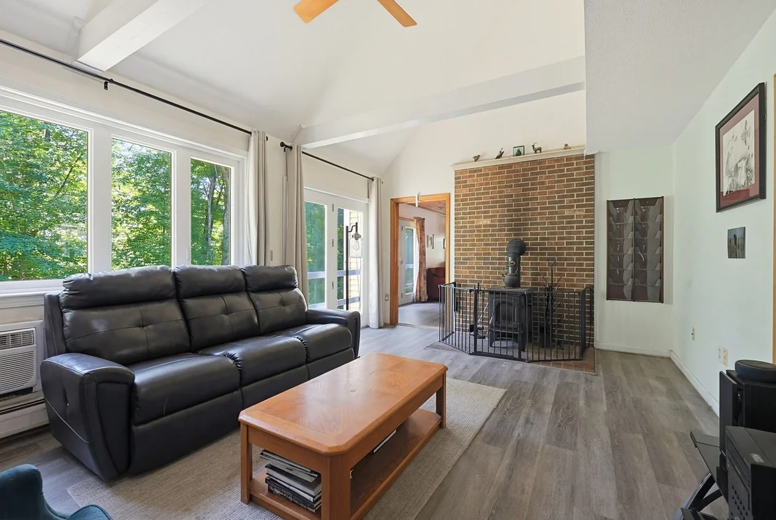 Photo of 14 Terra Ln