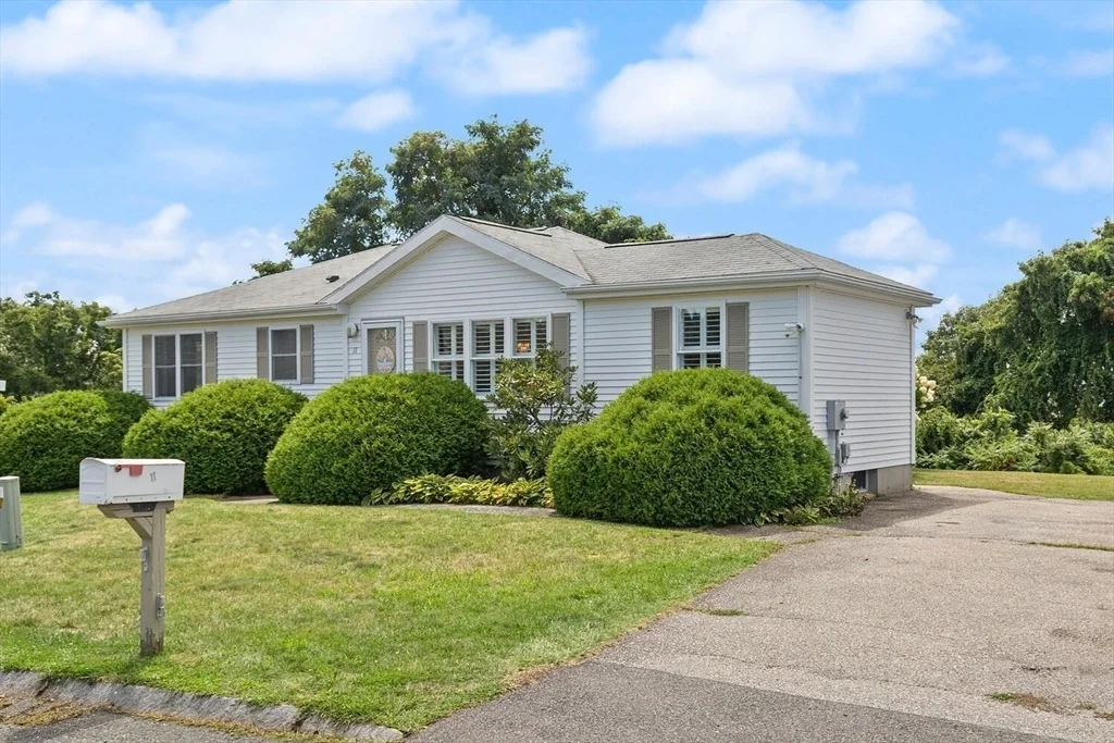 Photo of 11 Crestview Terrace