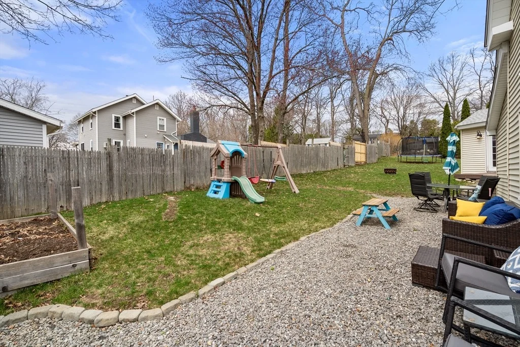 Photo of 10 Cedar St