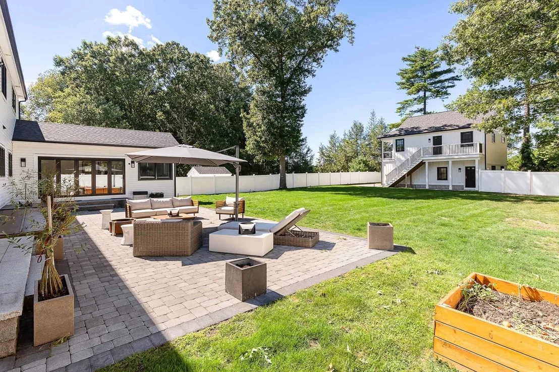 Photo of 5 Travis Rd.