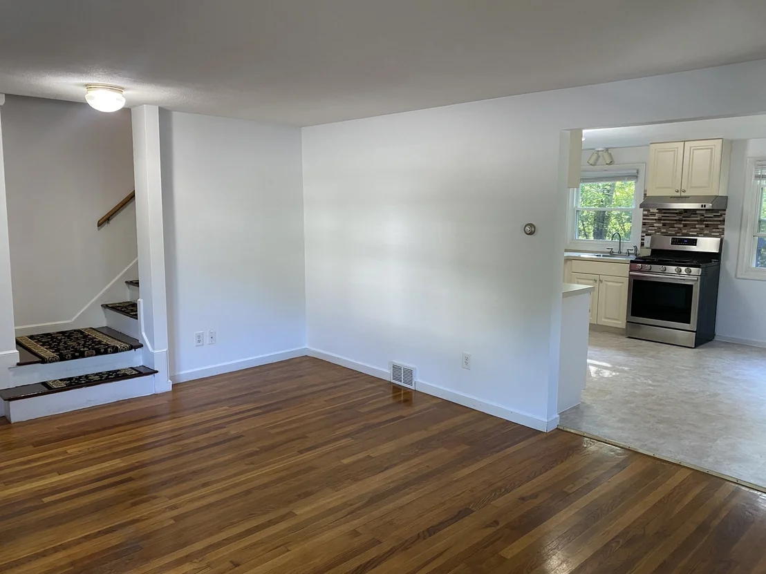 Photo of Unit 163 at 163 Maple St