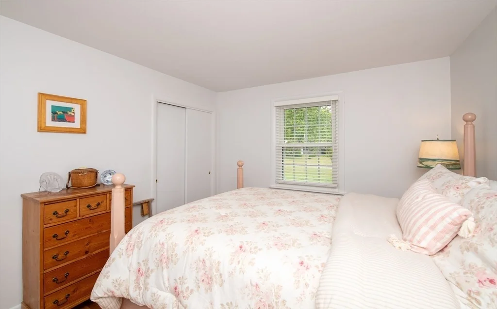 Photo of 12 Brook Dr