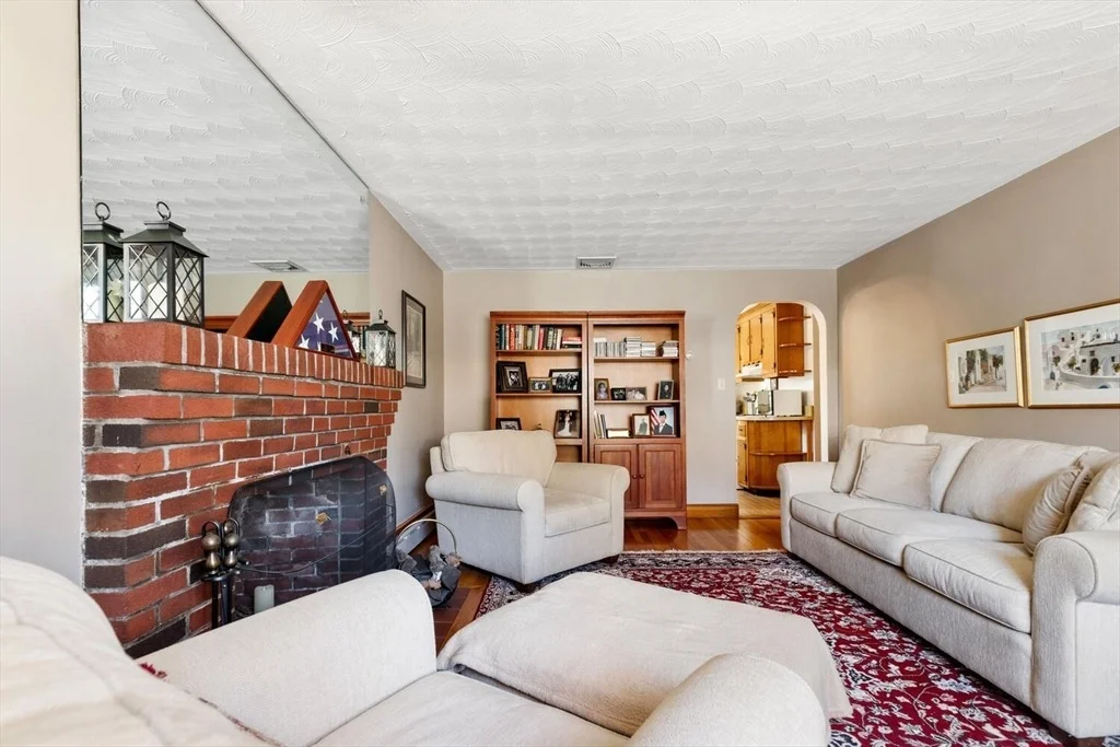 Photo of 14 Meadow Brook Road