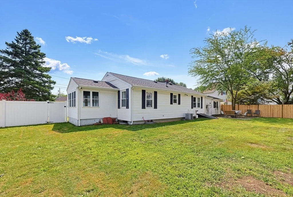 Photo of 30 Lloyd St