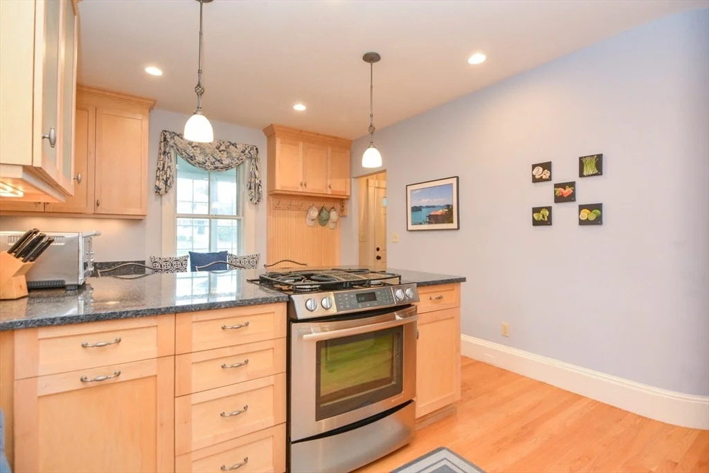 Photo of 37 Pemberton Rd