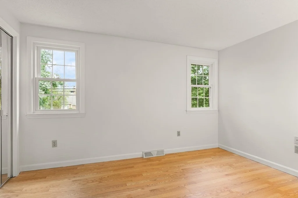Photo of 368 Acton Rd