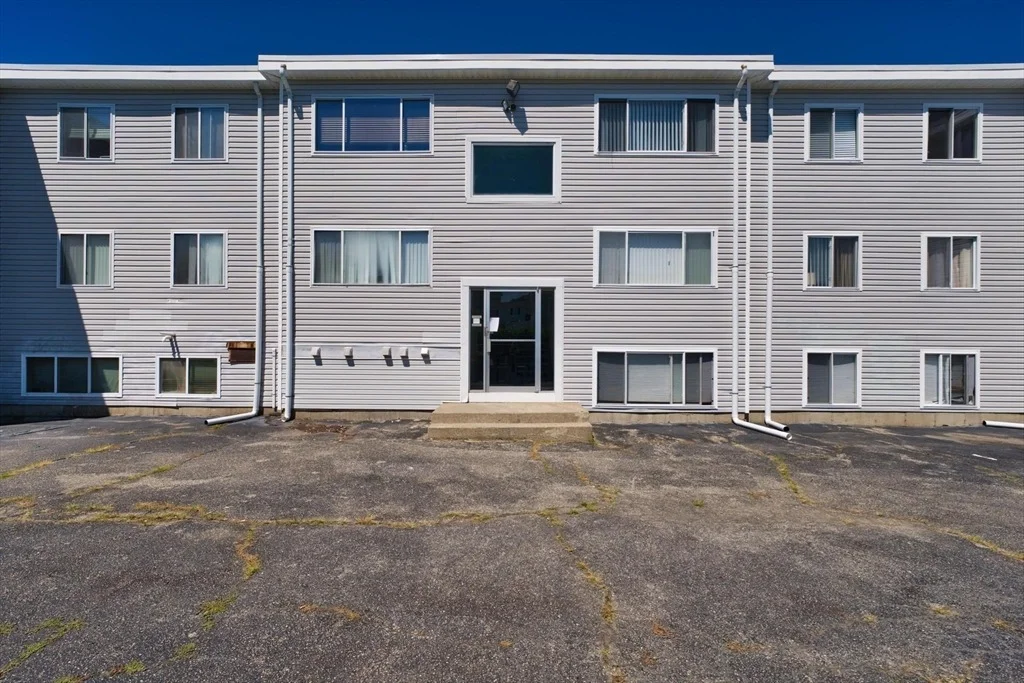 Photo of Unit 2 at 215 Glasgow St