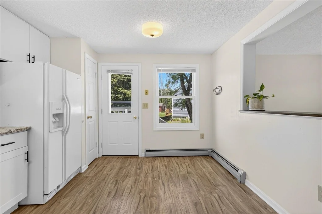 Photo of 32 Sarah Ln