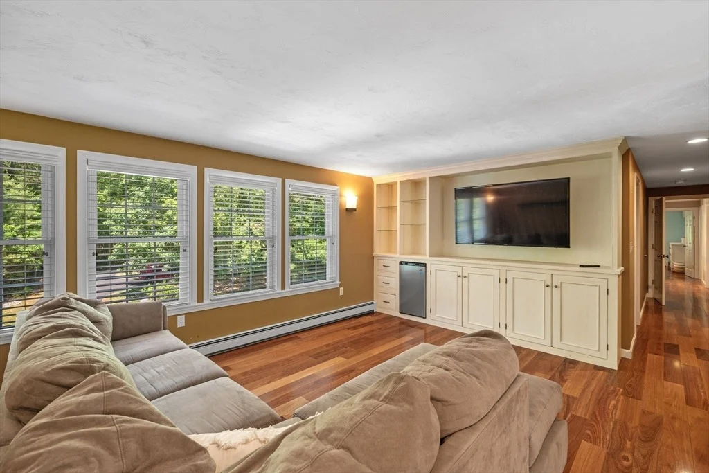 Photo of 49 Plain St