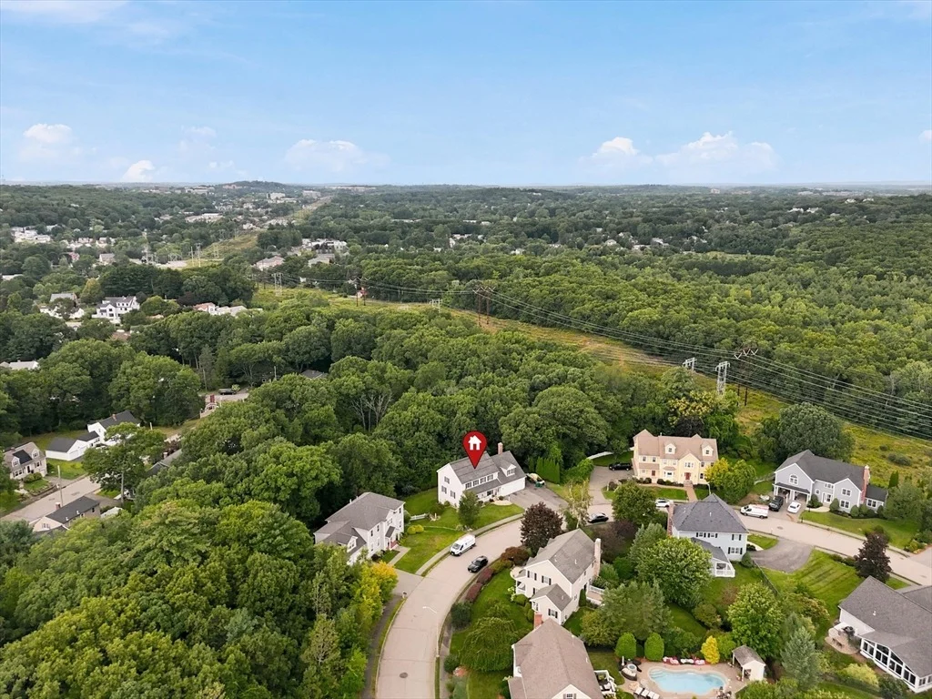 Photo of 33 Fairway Dr