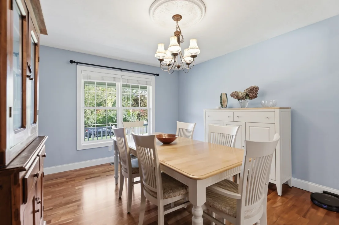 Photo of 7 Holly Cir
