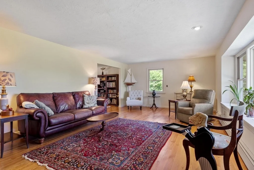 Photo of 33 Taft Rd
