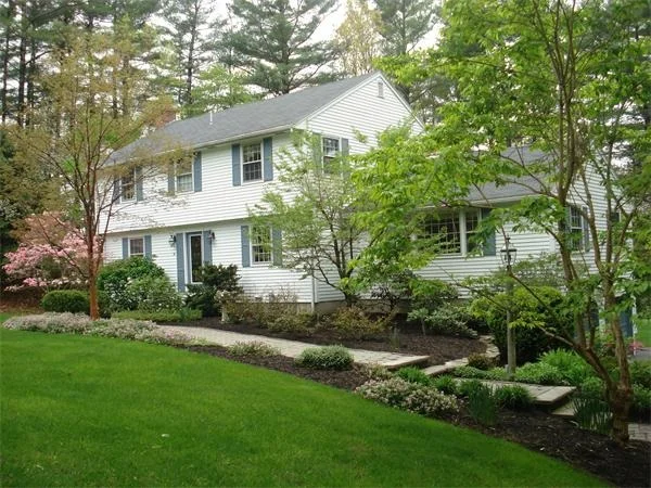 Photo of 15 Perkins Circle
