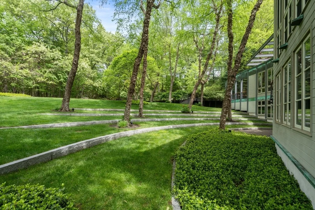Photo of 44 Maple Street