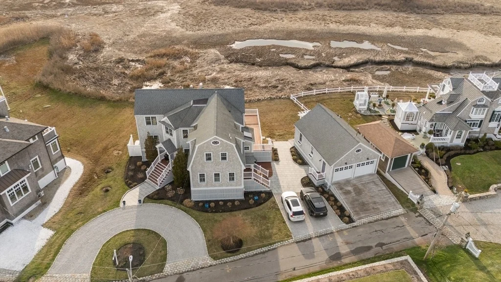 Photo of 35 Bayberry Rd