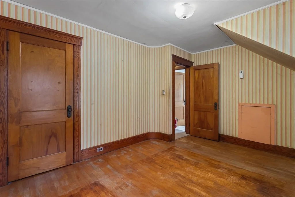 Photo of 35 Chesterfield Rd