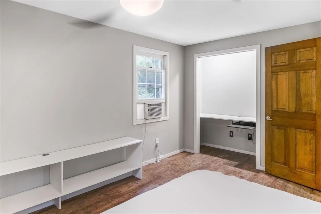 Photo of 31 Golden Dr