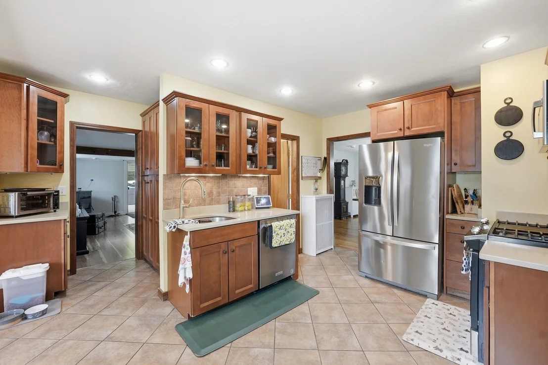 Photo of 31 Wildrose Ave