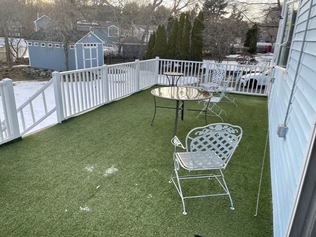 Photo of 12 Heritage Ln