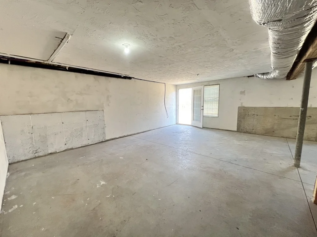 Photo of 465 Montgomery Rd