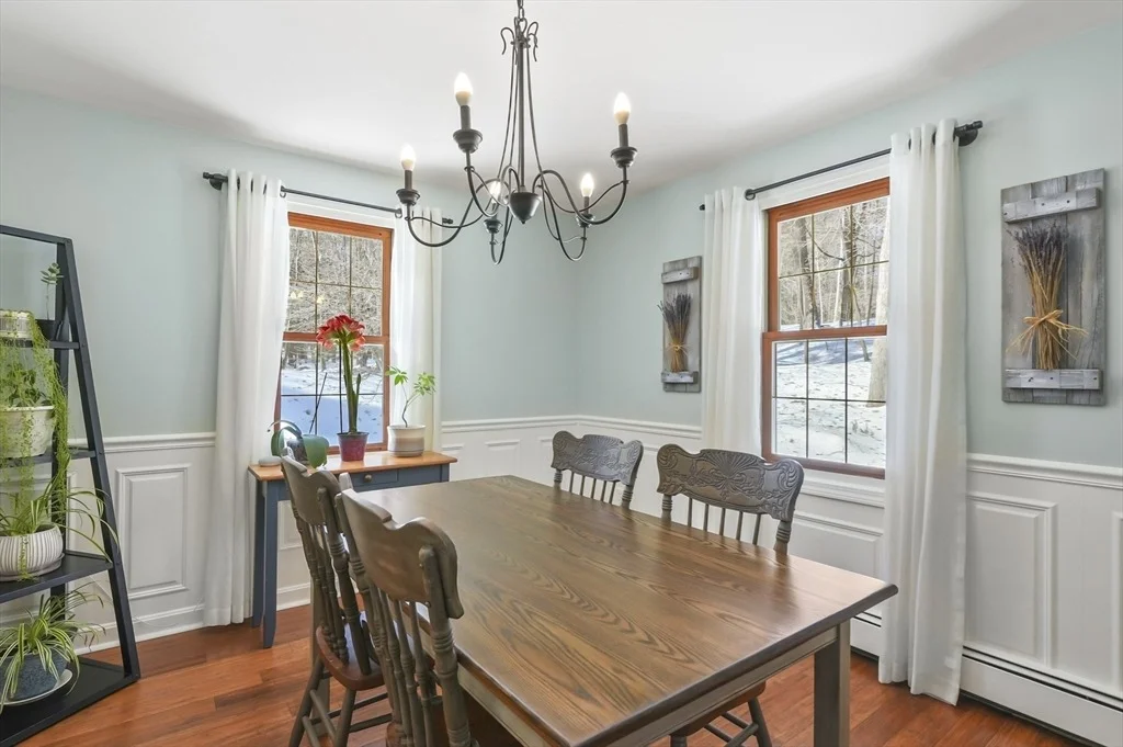 Photo of 3 Mount Jefferson Rd