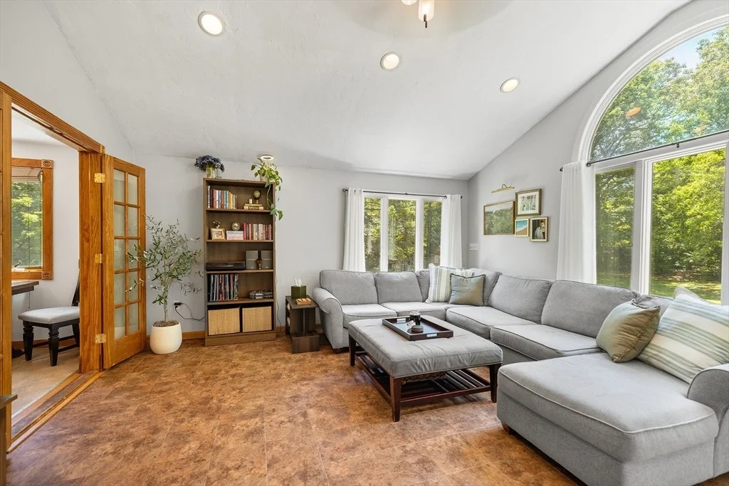 Photo of 85 Malley Ave