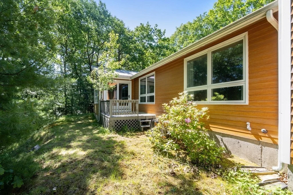 Photo of 94 Mayfair Dr