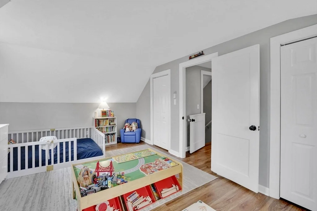 Photo of 106 Maebeth St