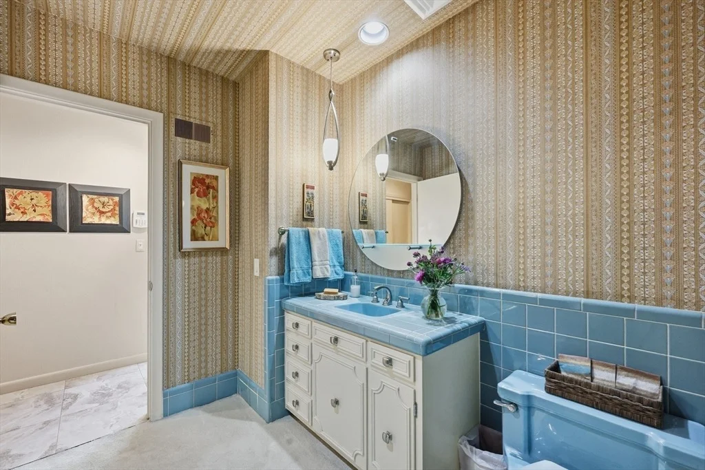 Photo of 200 Crestview Circle