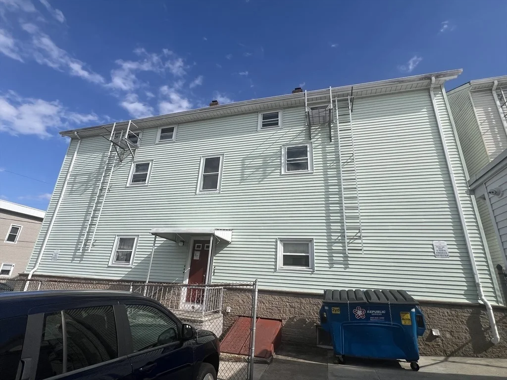 Photo of 305 Fourth Street