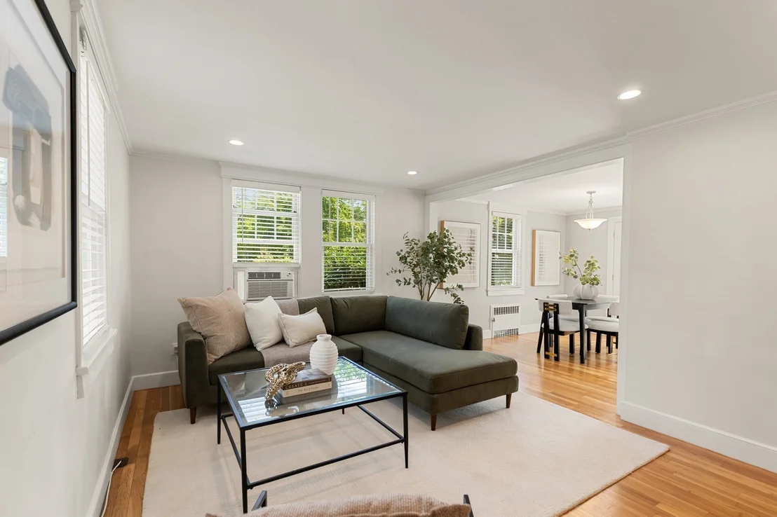 Photo of 11 Stratham Rd
