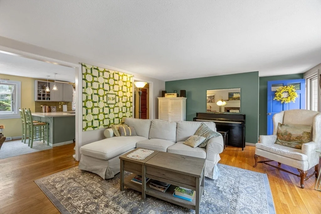 Photo of 105 Taramac Rd