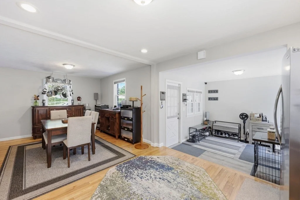 Photo of 983 Shoemaker Ln