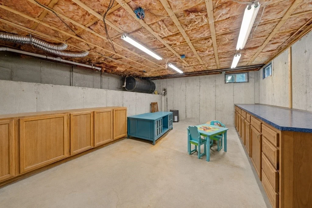 Photo of 30 Roseen Rd