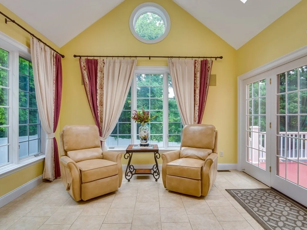 Photo of 14 Nassau Drive